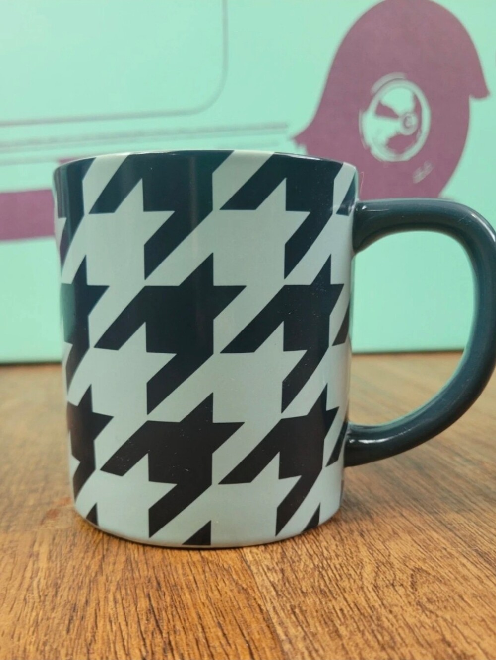 Indigo houndstooth coffee cup